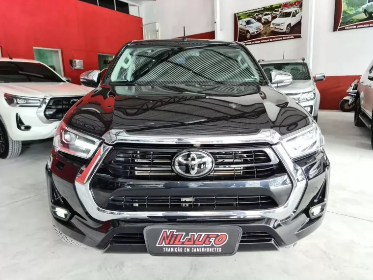 Toyota Hilux Preto 4