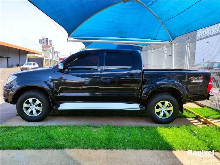 Toyota Hilux Preto 5