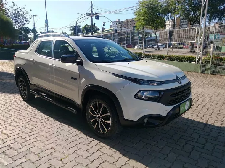 Fiat Toro Branco 1