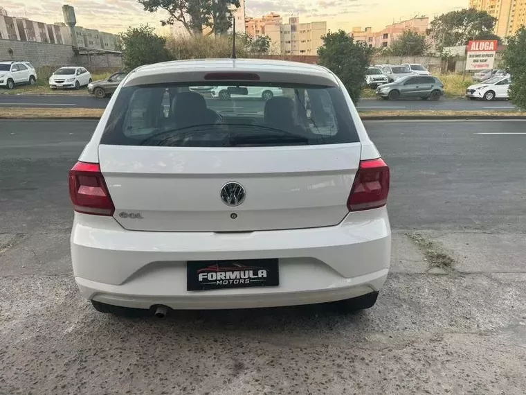 Volkswagen Gol Branco 7