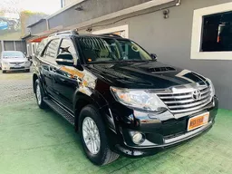 Toyota Hilux SW4