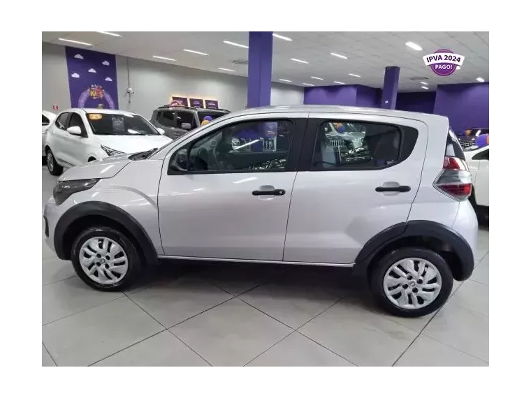 Fiat Mobi Prata 4