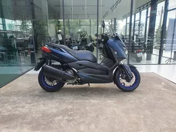 Xmax