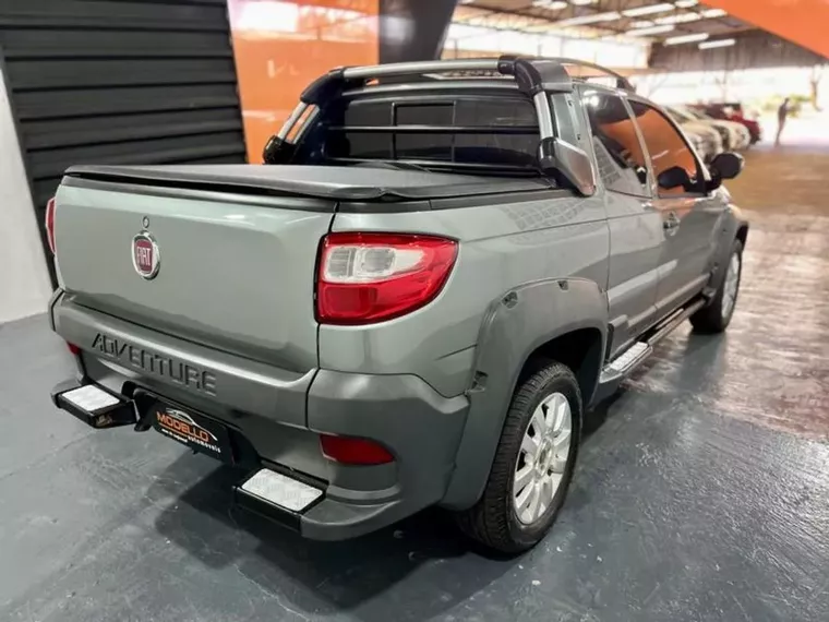 Fiat Strada Cinza 15