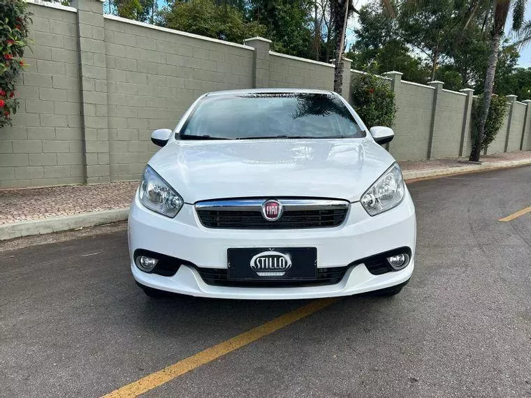 Fiat Grand Siena Branco 2