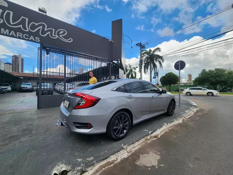 Honda Civic Prata 13