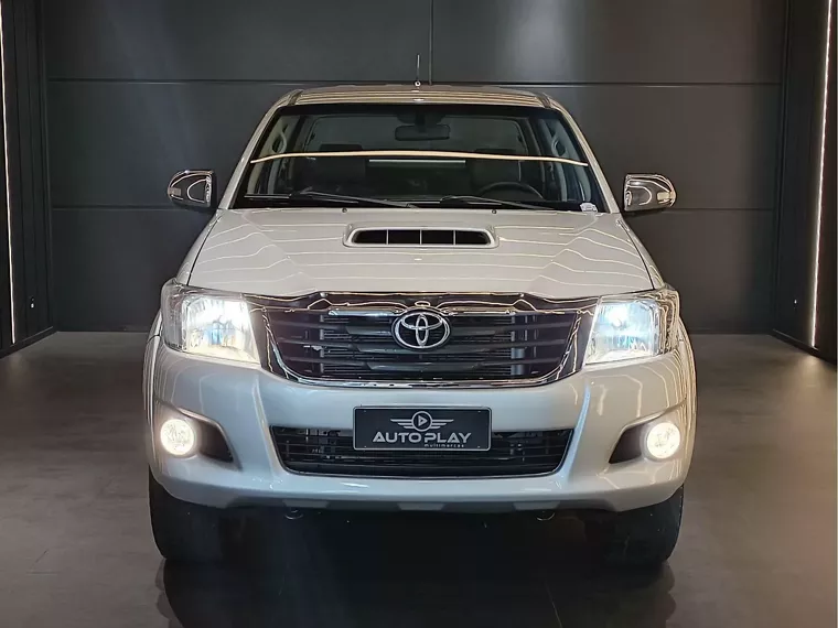 Toyota Hilux Prata 2