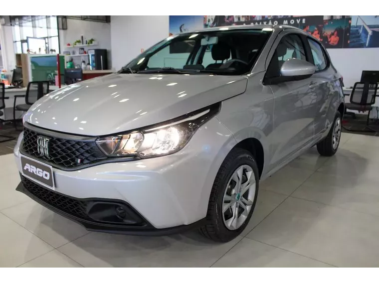 Fiat Argo Prata 1