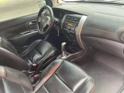 Nissan Livina