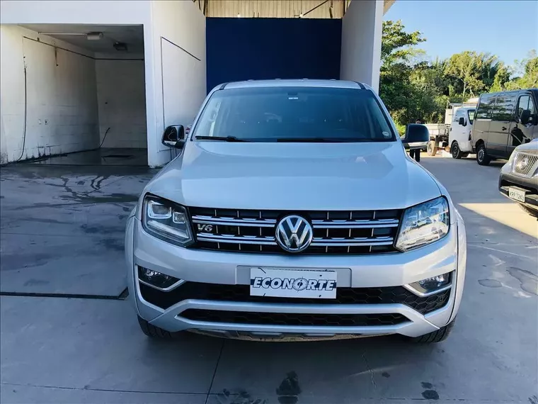 Volkswagen Amarok Prata 11