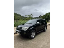 Toyota Hilux SW4