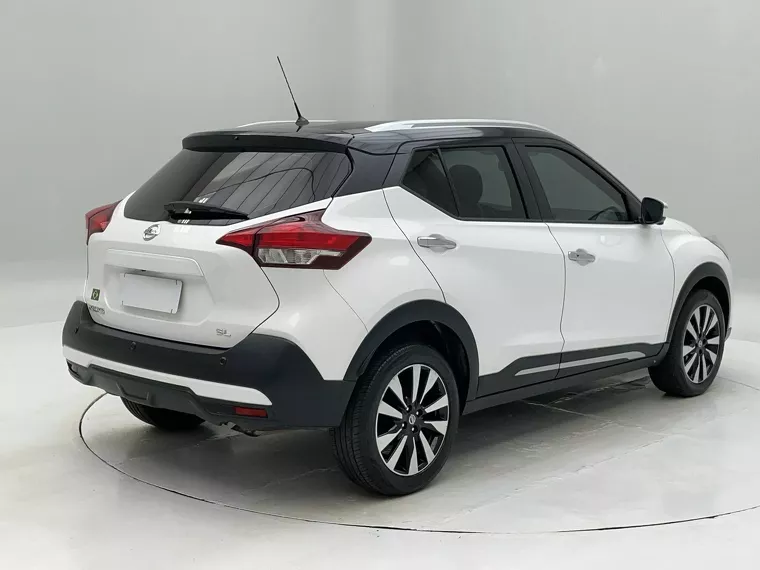 Nissan Kicks Branco 14