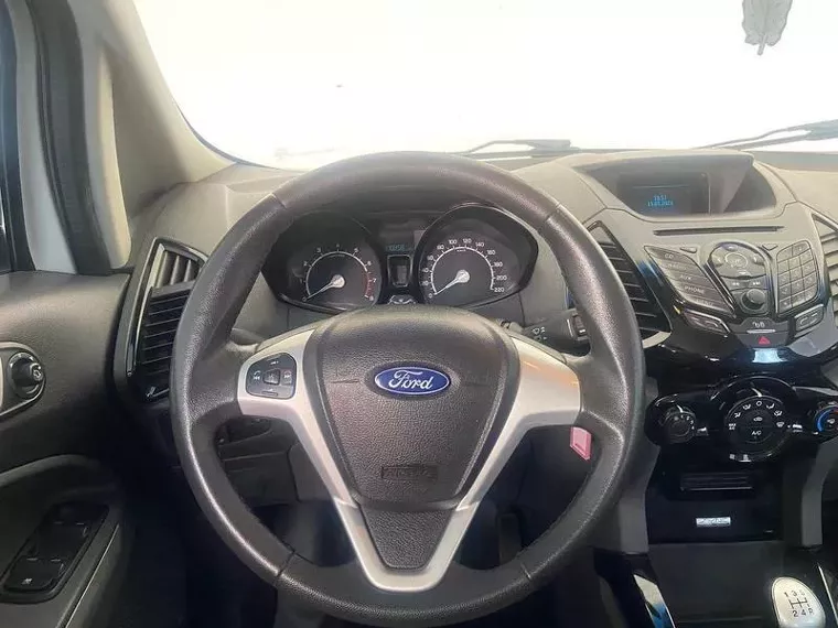 Ford Ecosport Branco 12