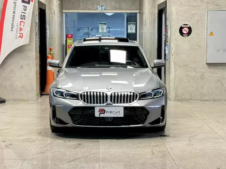 BMW 320i Cinza 2