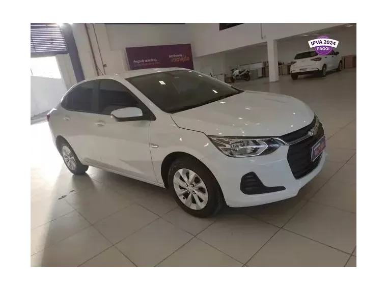 Chevrolet Onix Branco 1