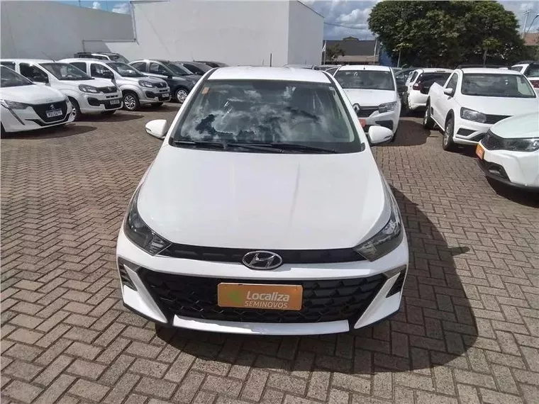 Hyundai HB20 Branco 13