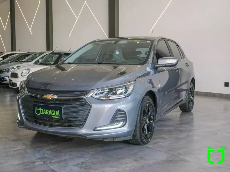 Chevrolet Onix Cinza 9