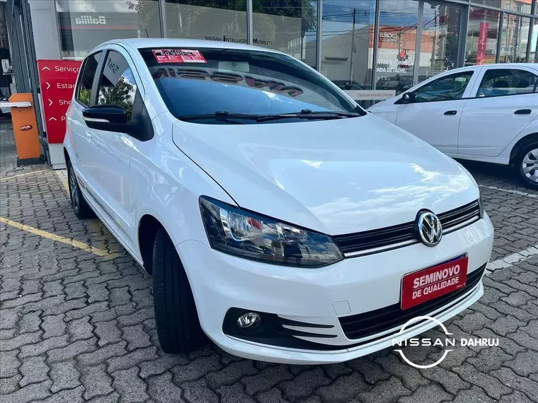 Volkswagen Fox Branco 9