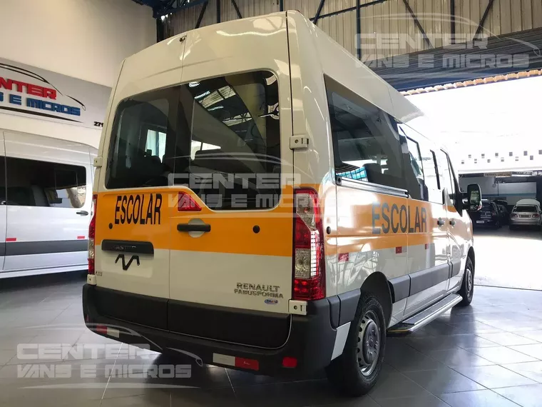 Renault Master Branco 18