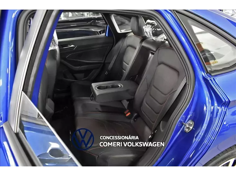 Volkswagen Jetta Azul 17