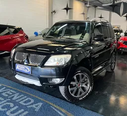 Mitsubishi Pajero TR4