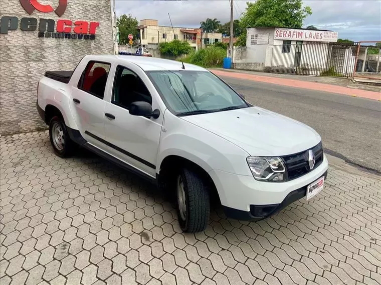 Renault Duster Oroch Branco 8