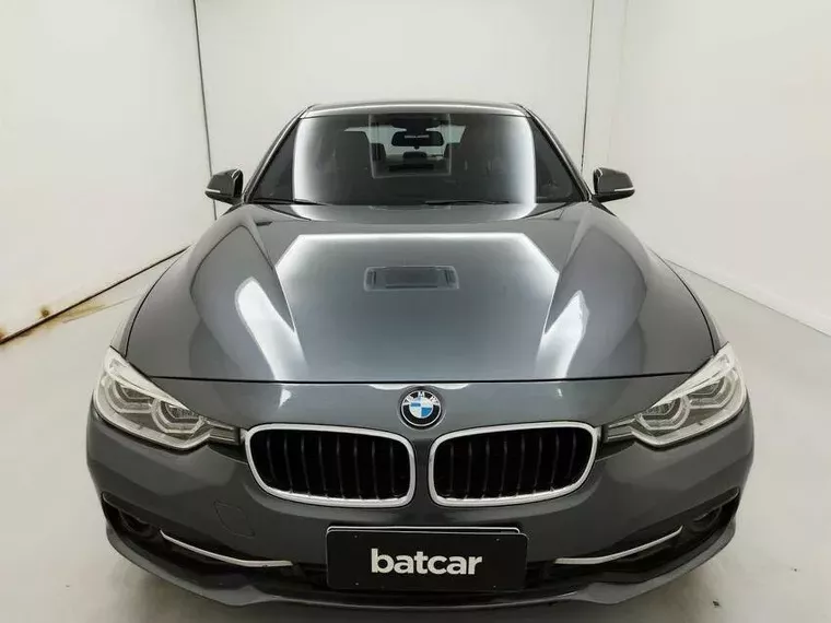 BMW 320i Cinza 1