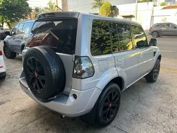 Mitsubishi Pajero TR4