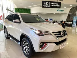 Hilux SW4