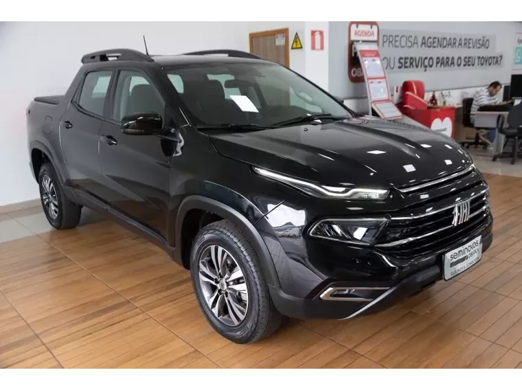 Fiat Toro Preto 4