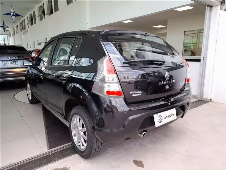 Renault Sandero Preto 11