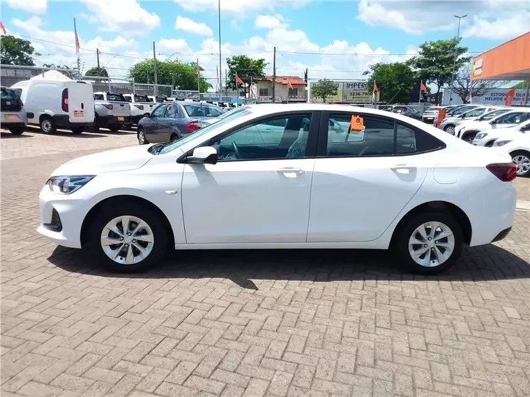 Chevrolet Onix Branco 4