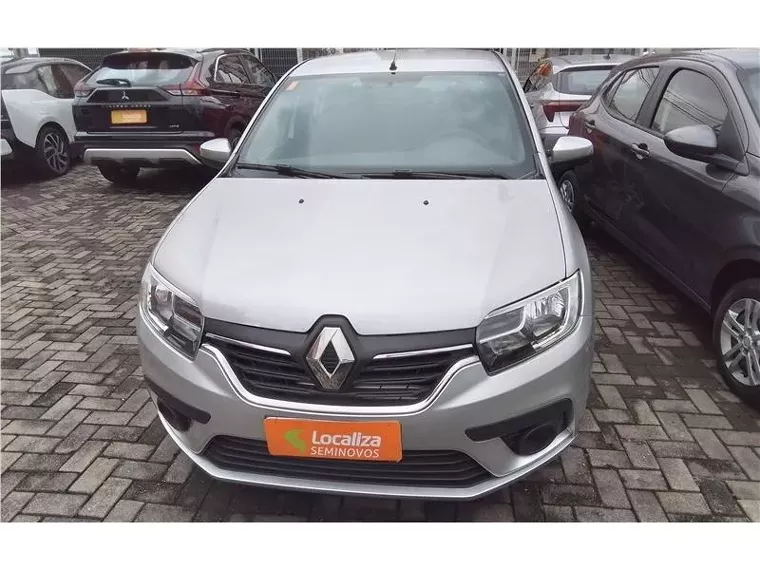 Renault Logan Prata 2