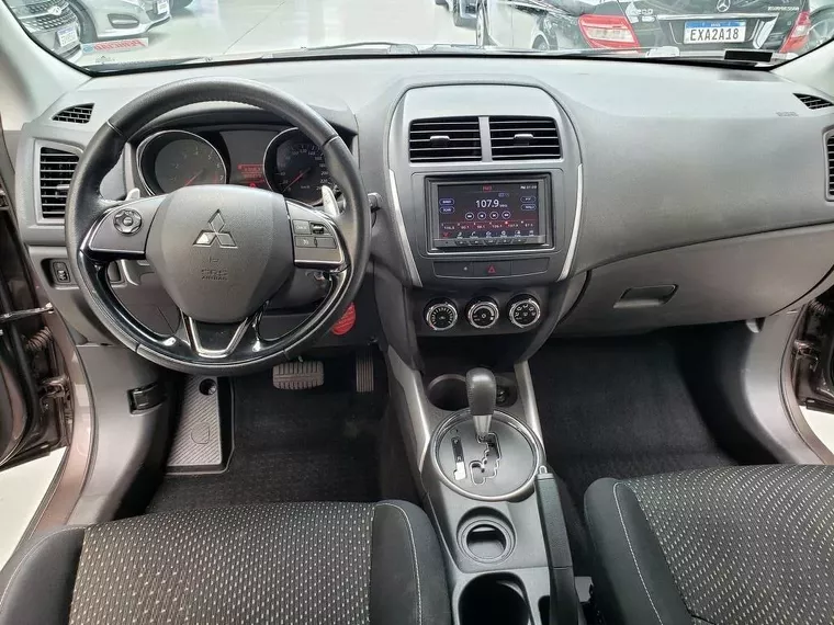 Mitsubishi ASX Marrom 11