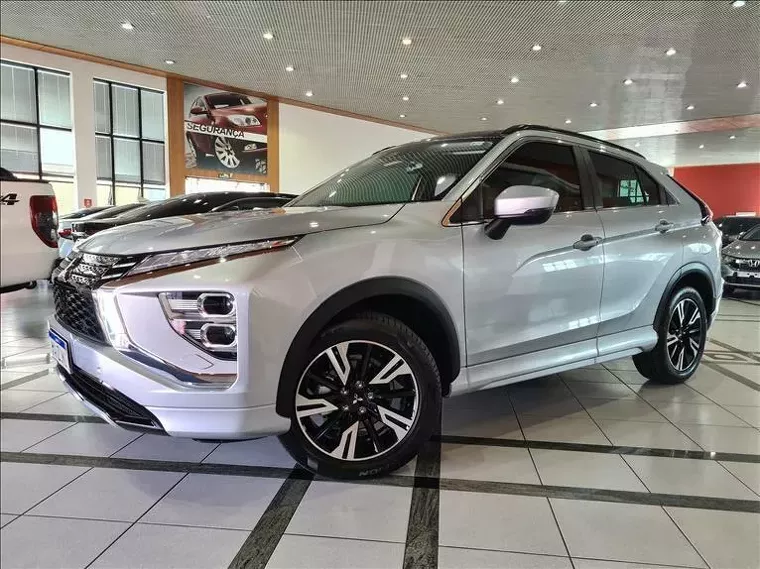 Mitsubishi Eclipse Cross Prata 10