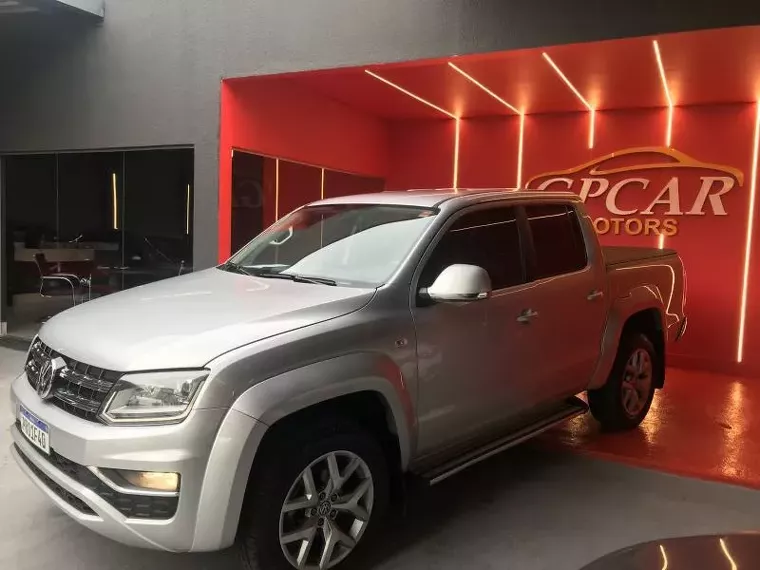 Volkswagen Amarok Prata 3