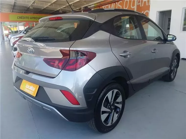 Hyundai HB20X Prata 5