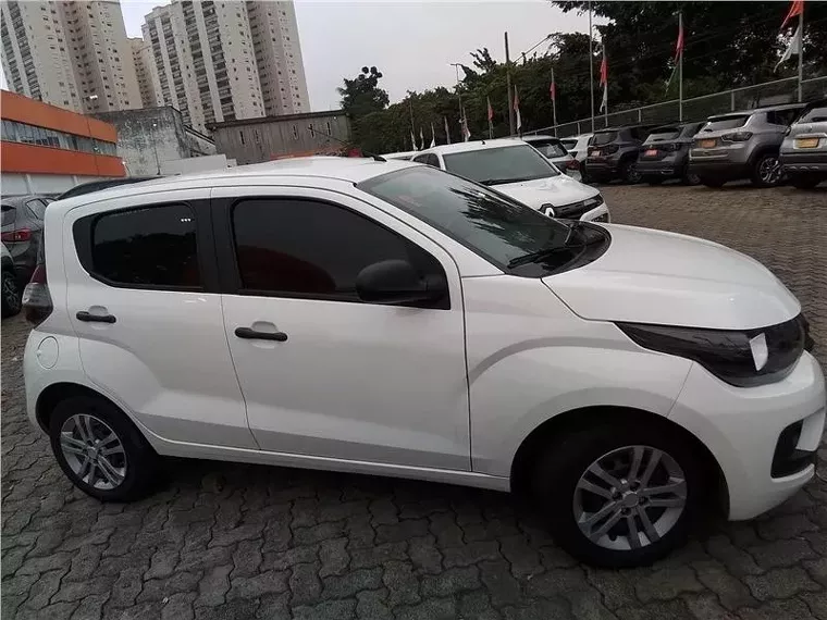 Fiat Mobi Branco 10