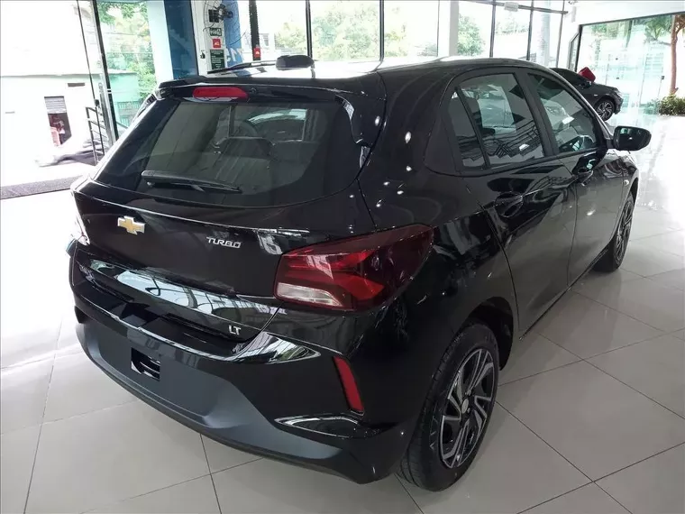 Chevrolet Onix Preto 9