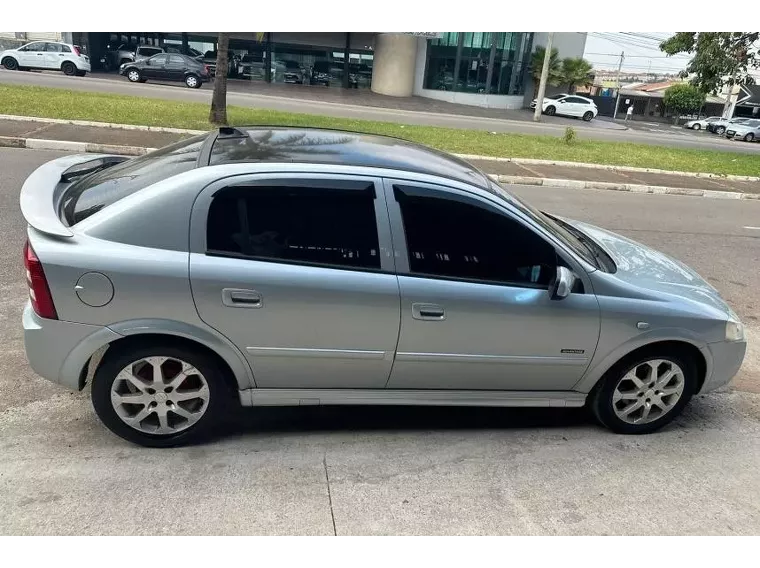 Chevrolet Astra Prata 9