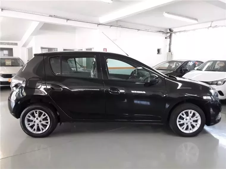 Renault Sandero Preto 12