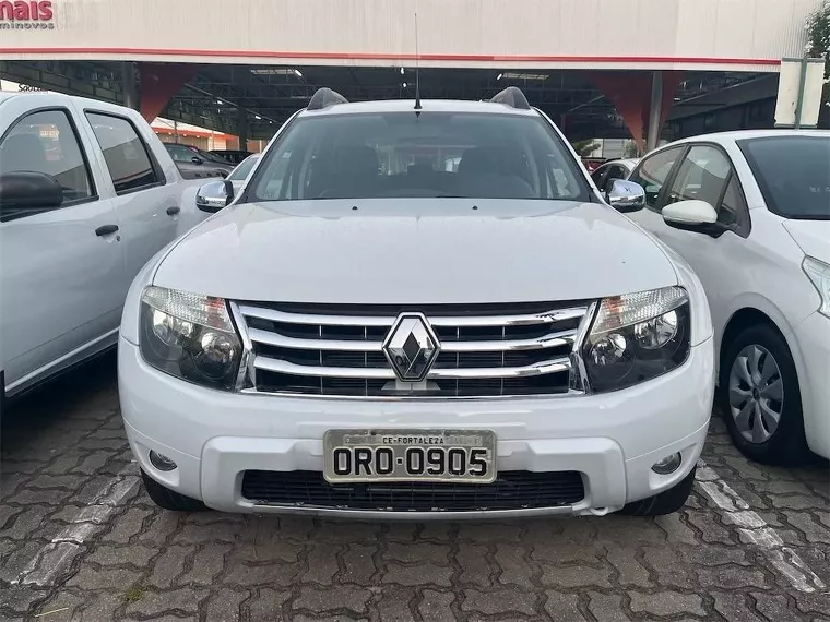 Renault Duster Branco 6