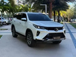 Toyota Hilux SW4