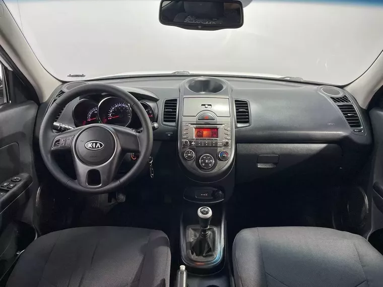 KIA Soul Branco 6