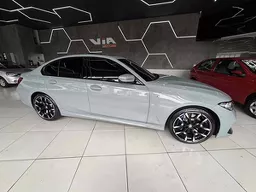 BMW 320i
