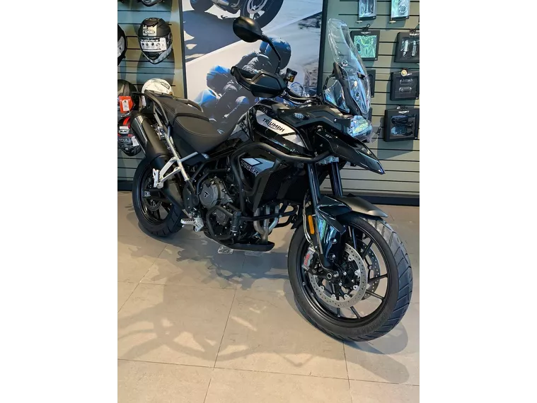 Triumph Tiger 900 Preto 3