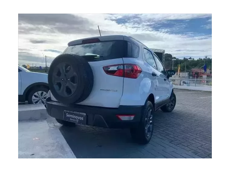 Ford Ecosport Branco 2