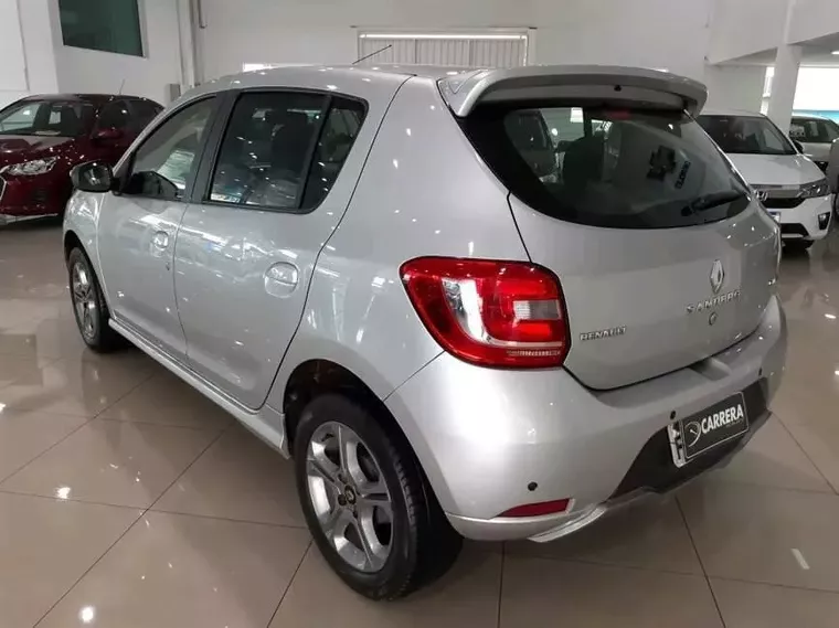 Renault Sandero Prata 1