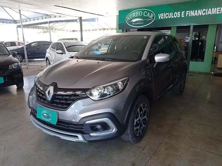 Renault Captur Cinza 10