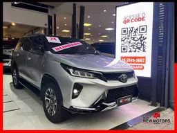 Toyota Hilux SW4